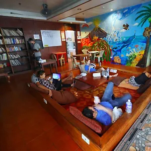 2* Pensión Malate